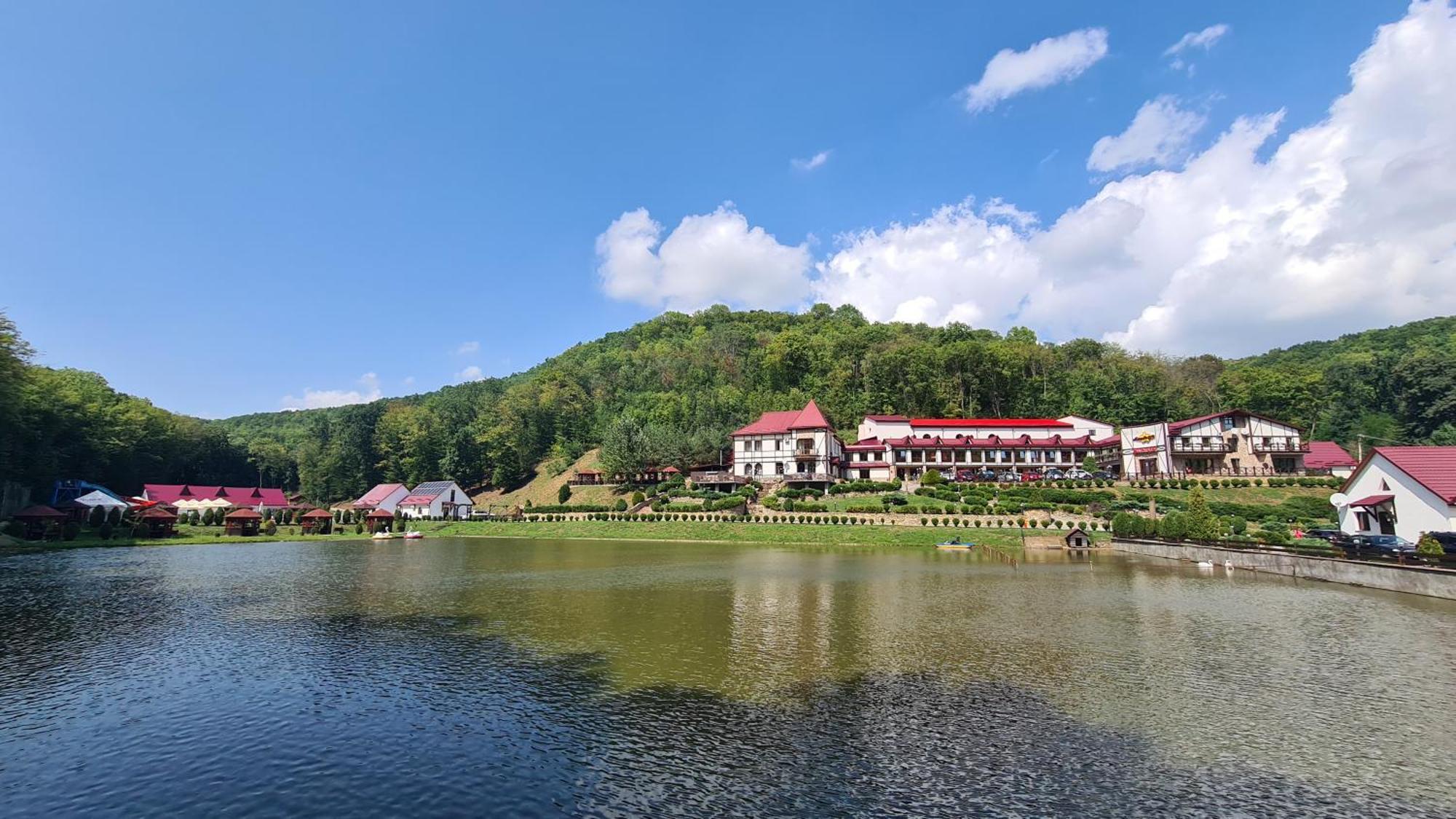 Mishyn-City Hotel Dobrovlyany Exterior foto