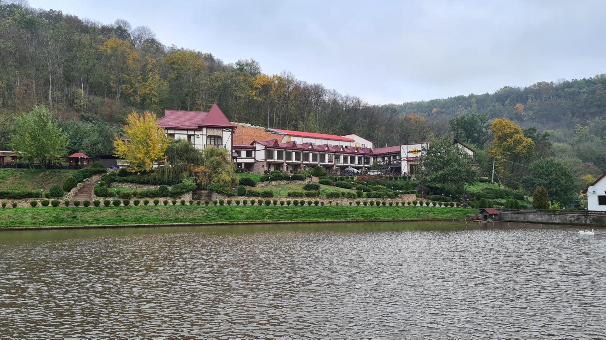 Mishyn-City Hotel Dobrovlyany Exterior foto